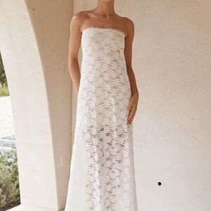 Elegant White Lace Maxi Dress - NWT - Runaway The Label